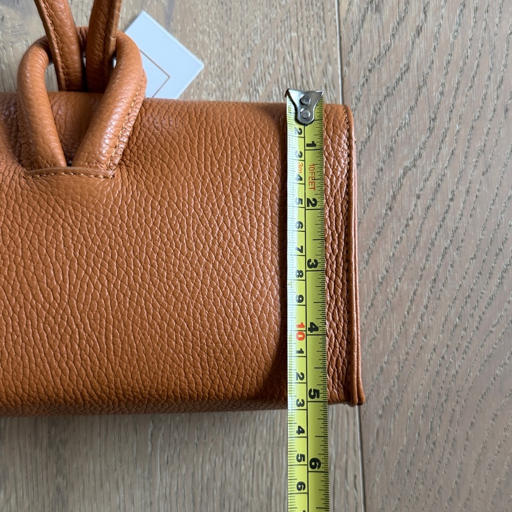 German Fuentes GF Camel Leather Wristlet Handbag - Picture 13 of 14